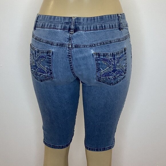 Y2K Blue Denim Bermuda Shorts With Stiching On Pockets - Picture 4 of 4